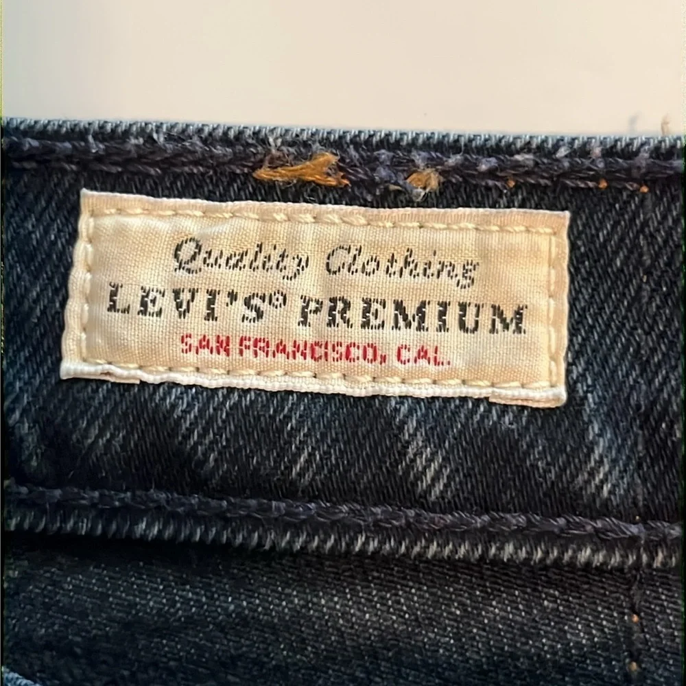 Levi’s Premium High Rise Wedgie Size 29
